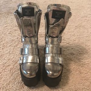Dollskill Silver boots